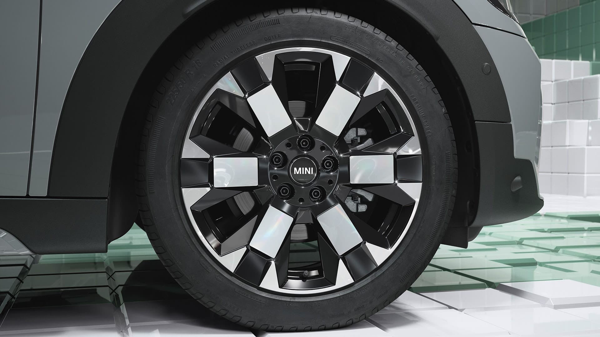 MINI Countryman Untamed edicija – 18 vrsta naplataka – krakovi u 2 nijansi boja